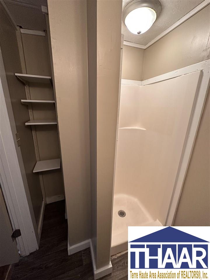 Terre Haute, Indiana 47807, United States, 1 Bedroom Bedrooms, ,1 BathroomBathrooms,Residential,Pending,81730