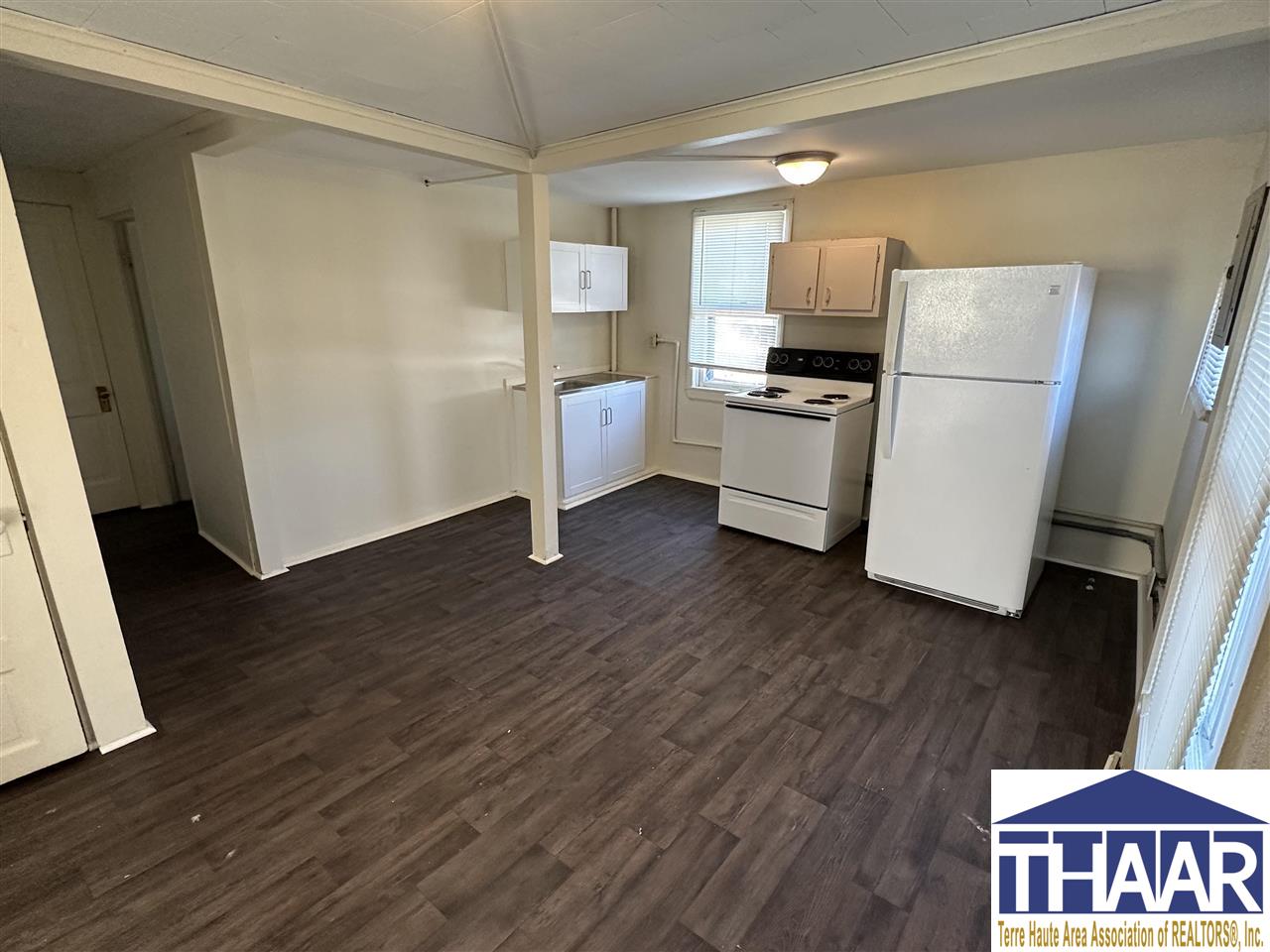 Terre Haute, Indiana 47807, United States, 1 Bedroom Bedrooms, ,1 BathroomBathrooms,Residential,Pending,81730