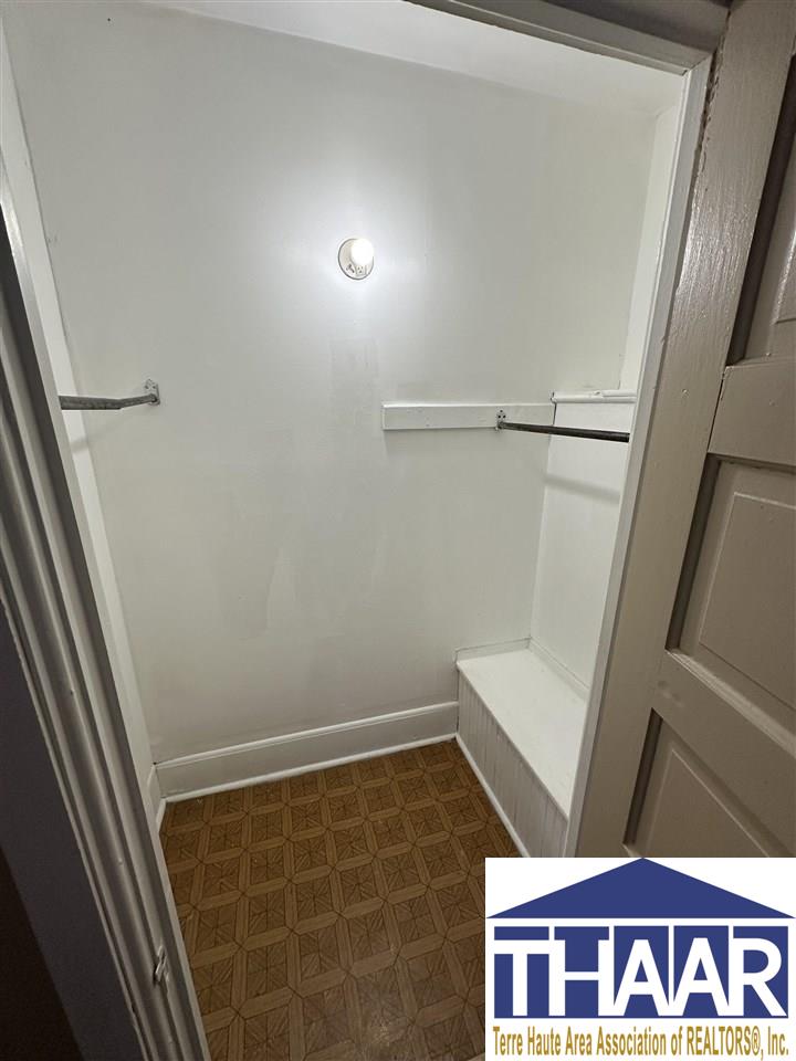 Terre Haute, Indiana 47807, United States, 1 Bedroom Bedrooms, ,1 BathroomBathrooms,Residential,Pending,81730