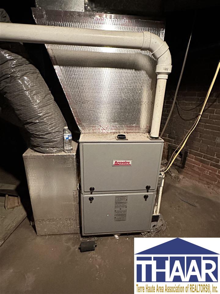 Terre Haute, Indiana 47807, United States, 1 Bedroom Bedrooms, ,1 BathroomBathrooms,Residential,Pending,81730