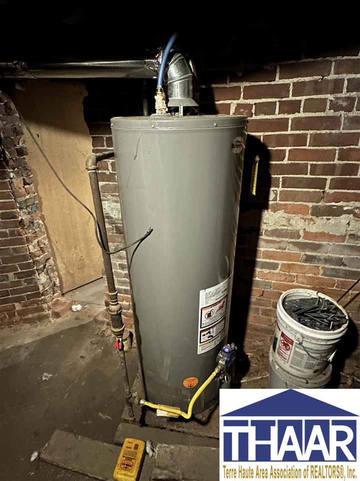 Terre Haute, Indiana 47807, United States, 1 Bedroom Bedrooms, ,1 BathroomBathrooms,Residential,Pending,81730