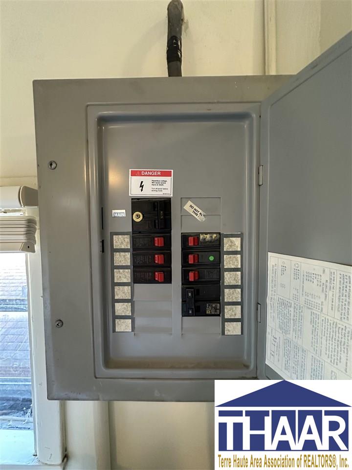 Terre Haute, Indiana 47807, United States, 1 Bedroom Bedrooms, ,1 BathroomBathrooms,Residential,Pending,81730