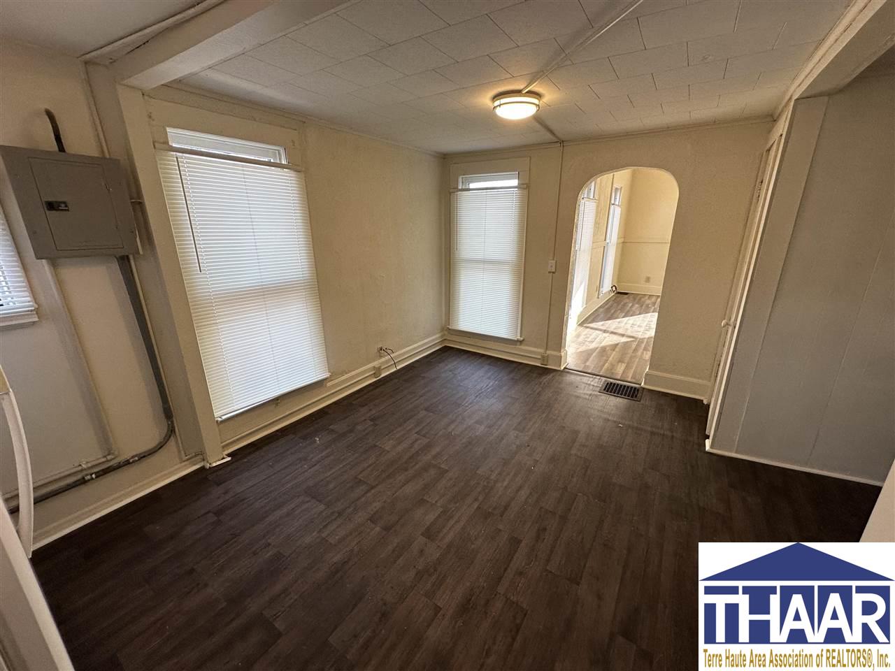 Terre Haute, Indiana 47807, United States, 1 Bedroom Bedrooms, ,1 BathroomBathrooms,Residential,Pending,81730