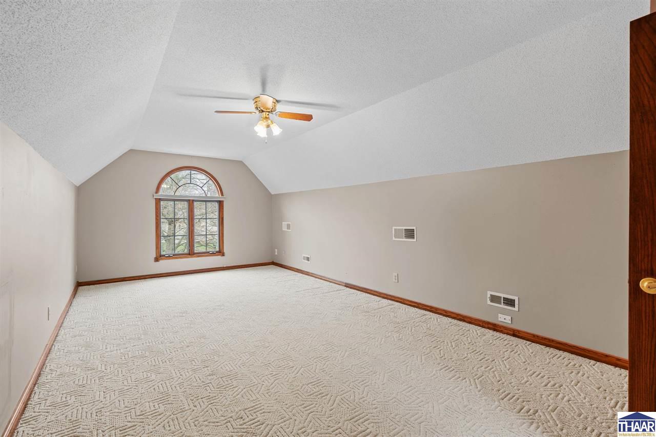 Terre Haute, Indiana 47803, United States, 4 Bedrooms Bedrooms, ,3 BathroomsBathrooms,Residential,Pending,93906