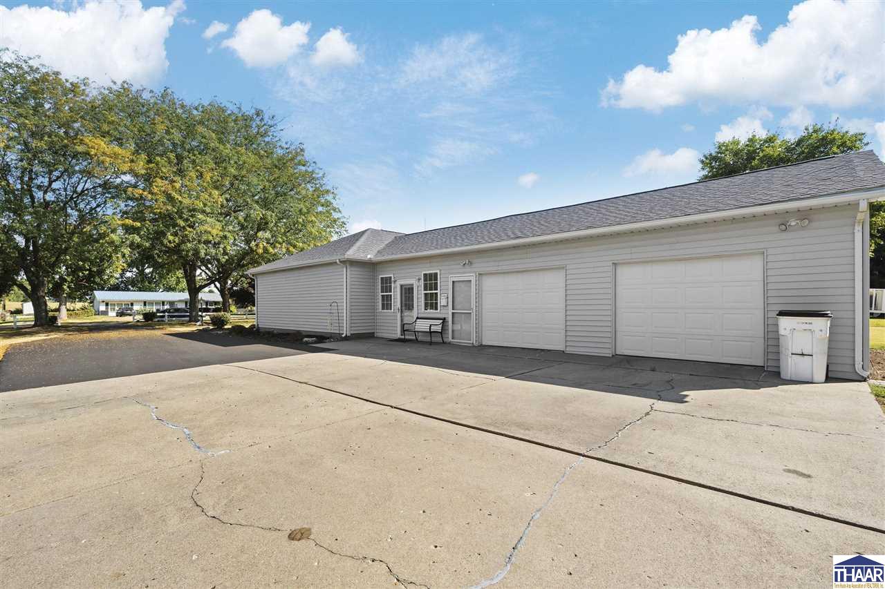 Terre Haute, Indiana 47802, United States, 4 Bedrooms Bedrooms, ,3 BathroomsBathrooms,Residential,Active,224579