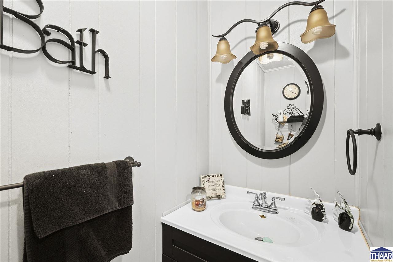 Terre Haute, Indiana 47802, United States, 4 Bedrooms Bedrooms, ,3 BathroomsBathrooms,Residential,Active,224579