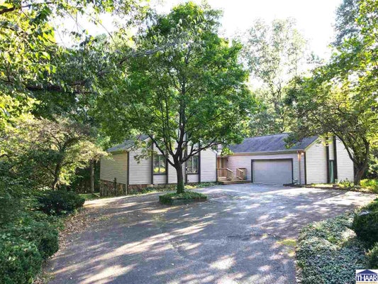 368 W SUNCREST WOOD AVE, WEST TERRE HAUTE, IN 47885 - Image b3f53d9abba9f80dd0caf3e5af2d623f/1362064611