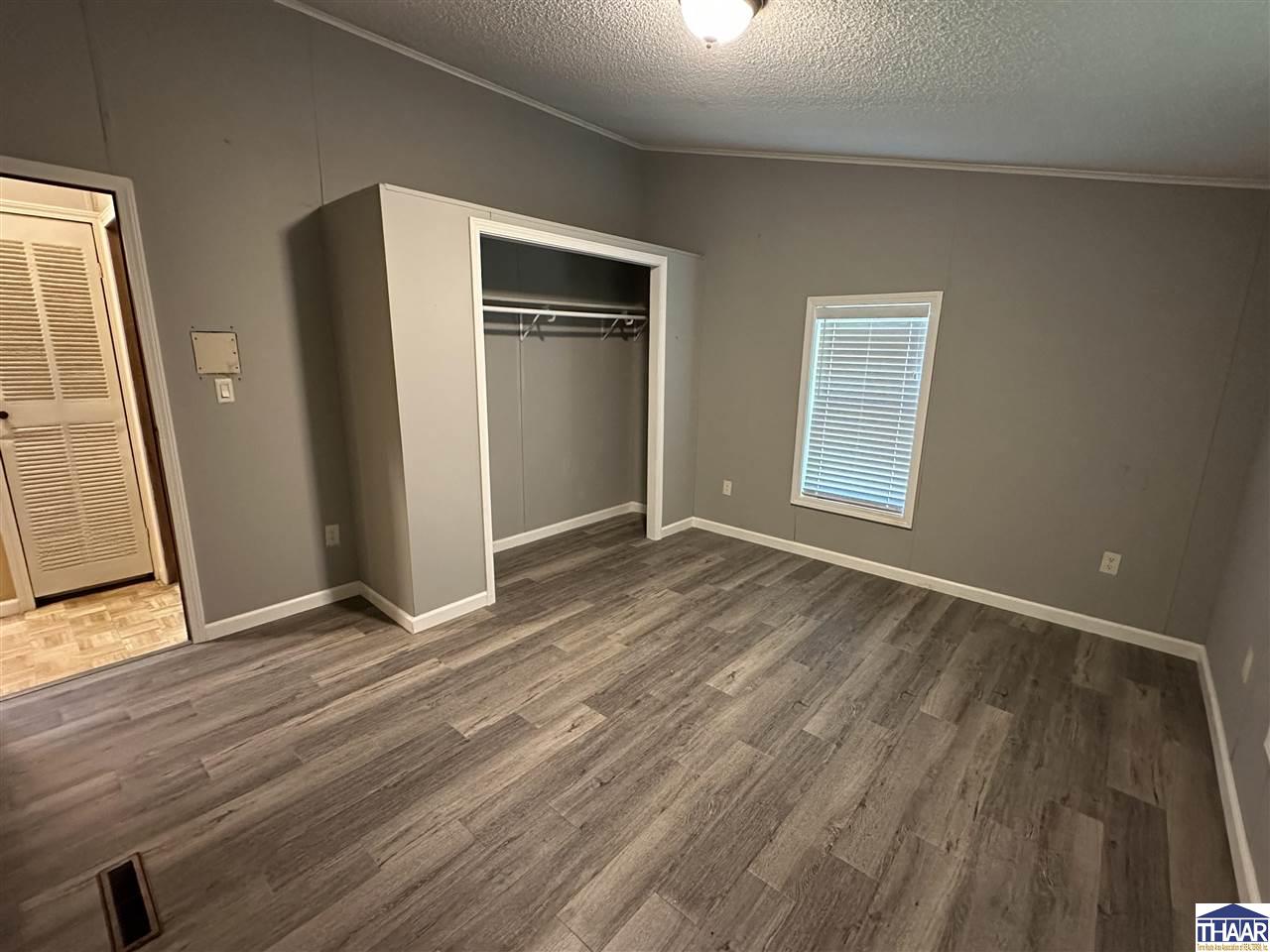 Terre Haute, Indiana 47805, United States, 3 Bedrooms Bedrooms, ,2 BathroomsBathrooms,Residential,Pending,201879