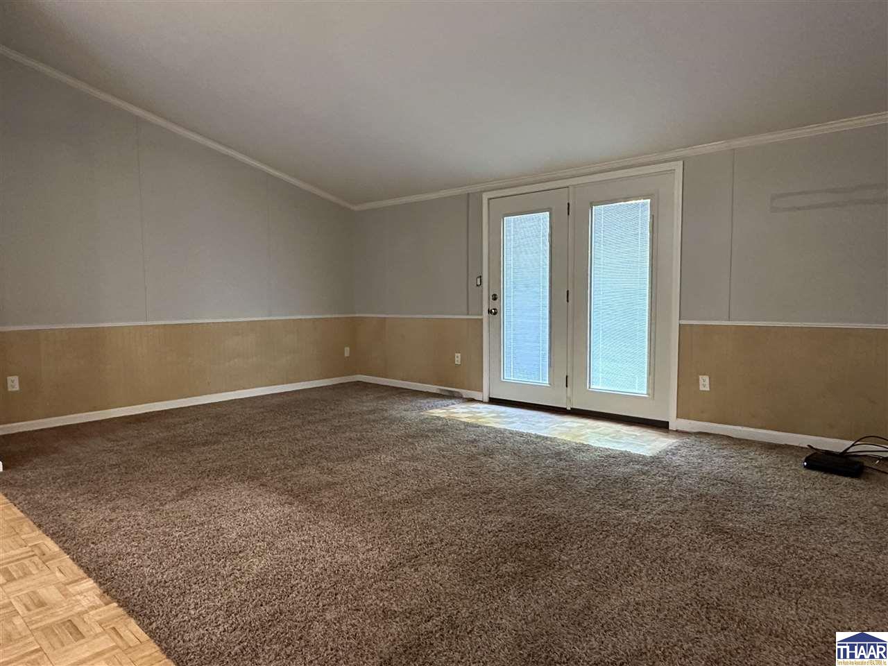 Terre Haute, Indiana 47805, United States, 3 Bedrooms Bedrooms, ,2 BathroomsBathrooms,Residential,Pending,201879