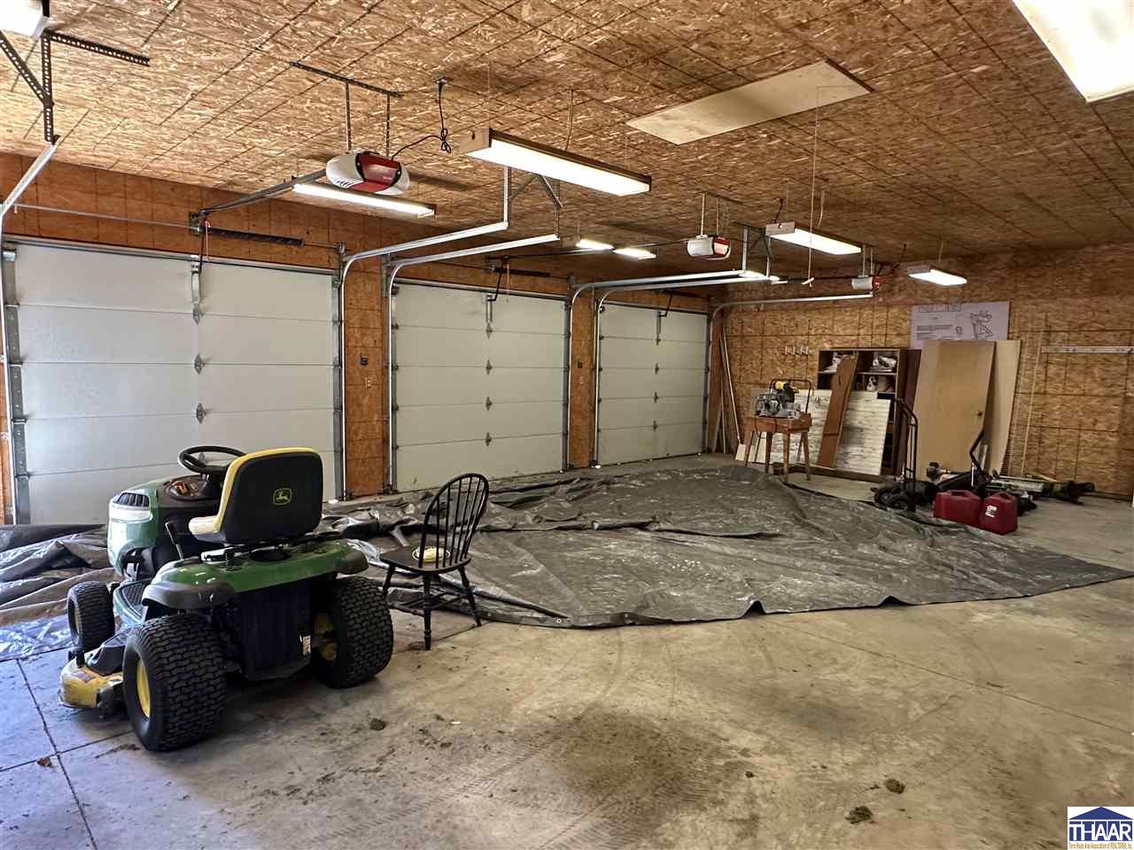 Terre Haute, Indiana 47805, United States, 3 Bedrooms Bedrooms, ,2 BathroomsBathrooms,Residential,Pending,201879