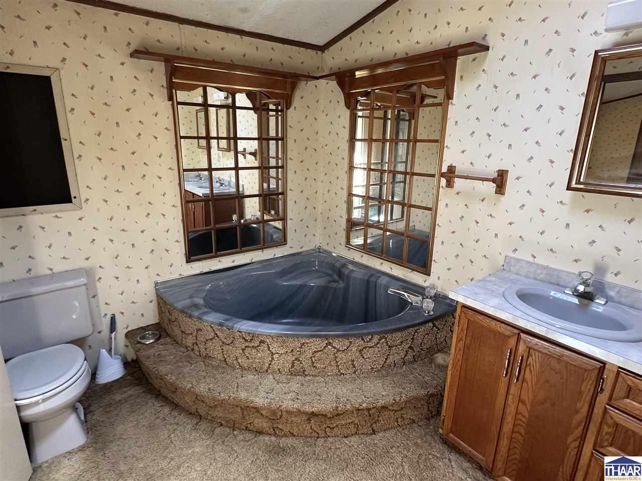 Terre Haute, Indiana 47805, United States, 3 Bedrooms Bedrooms, ,2 BathroomsBathrooms,Residential,Pending,201879