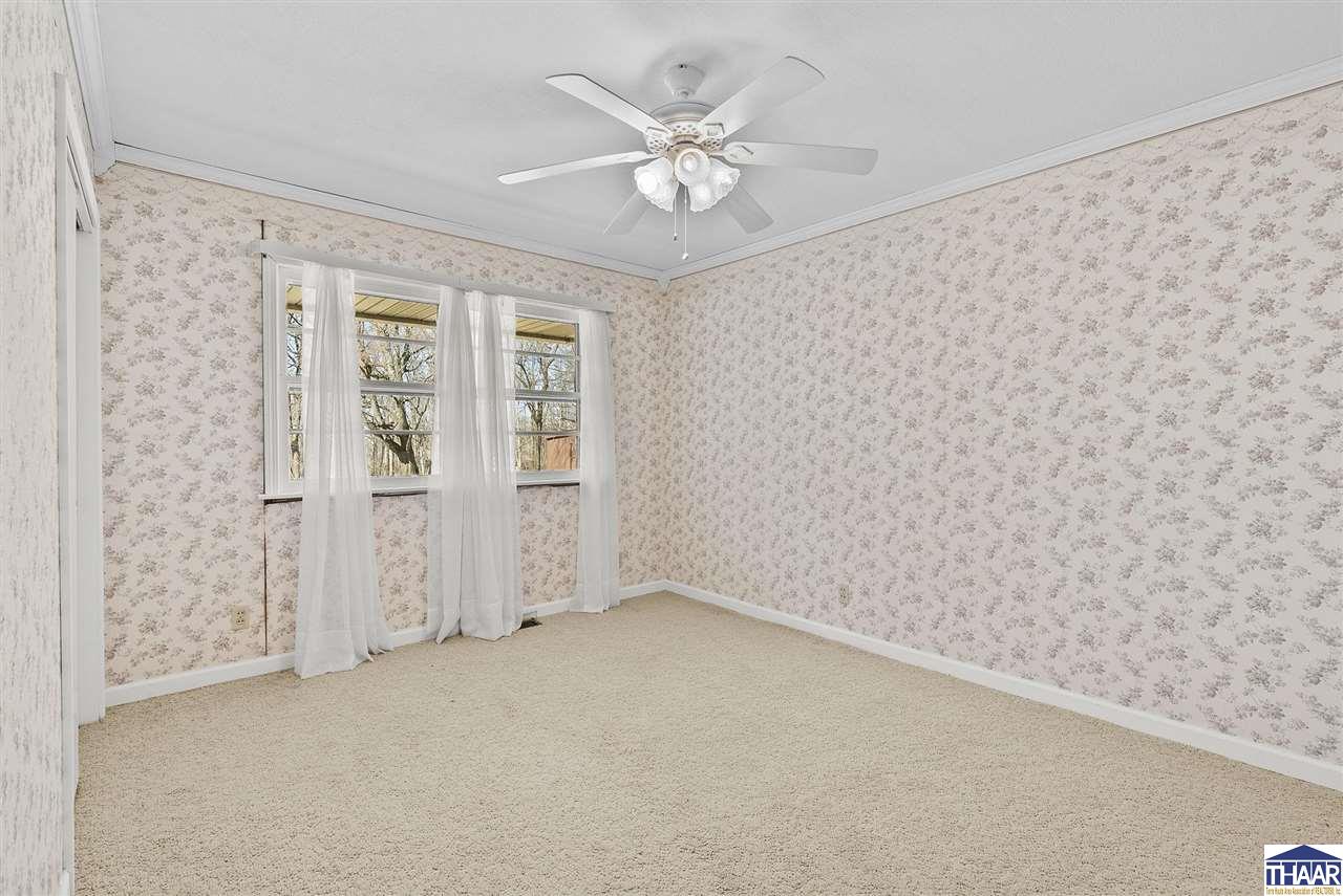 Terre Haute, Indiana 47805, United States, 3 Bedrooms Bedrooms, ,2 BathroomsBathrooms,Residential,Pending,90053