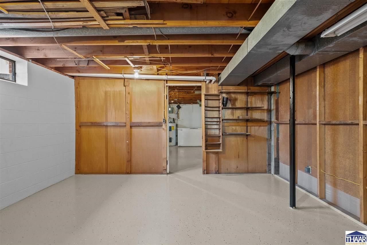 Terre Haute, Indiana 47805, United States, 3 Bedrooms Bedrooms, ,2 BathroomsBathrooms,Residential,Pending,90053