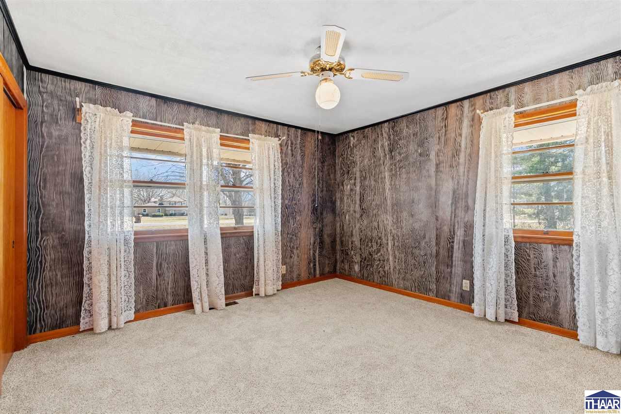 Terre Haute, Indiana 47805, United States, 3 Bedrooms Bedrooms, ,2 BathroomsBathrooms,Residential,Pending,90053