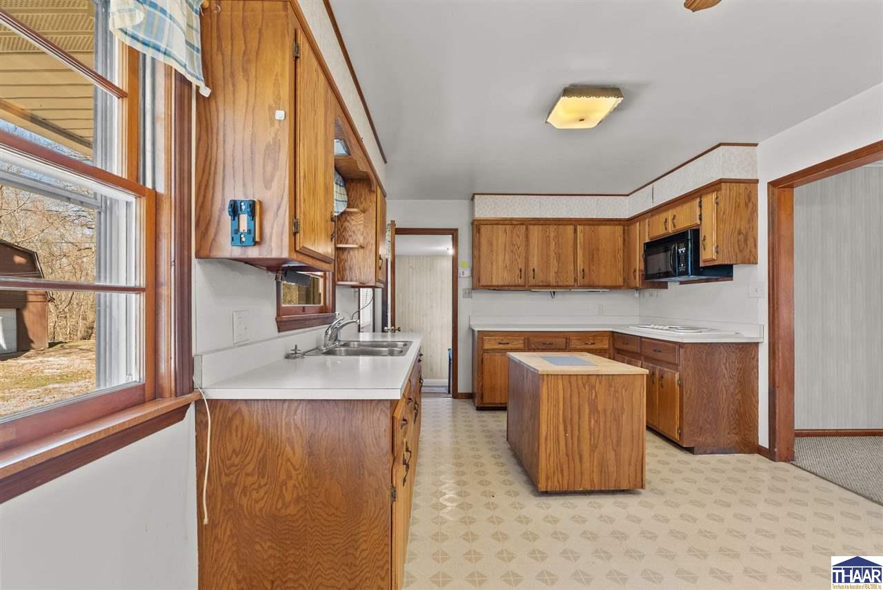 Terre Haute, Indiana 47805, United States, 3 Bedrooms Bedrooms, ,2 BathroomsBathrooms,Residential,Pending,90053