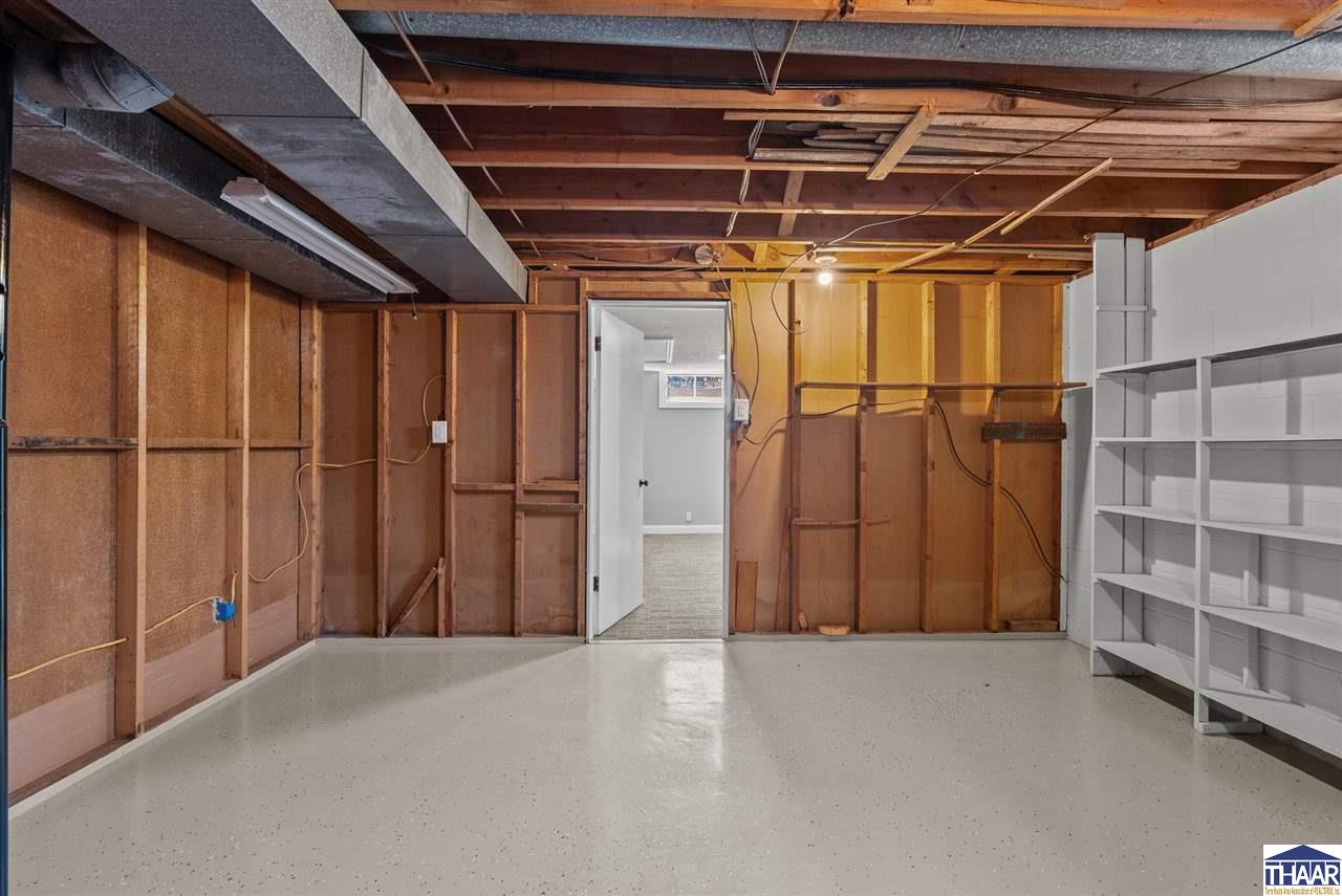 Terre Haute, Indiana 47805, United States, 3 Bedrooms Bedrooms, ,2 BathroomsBathrooms,Residential,Pending,90053