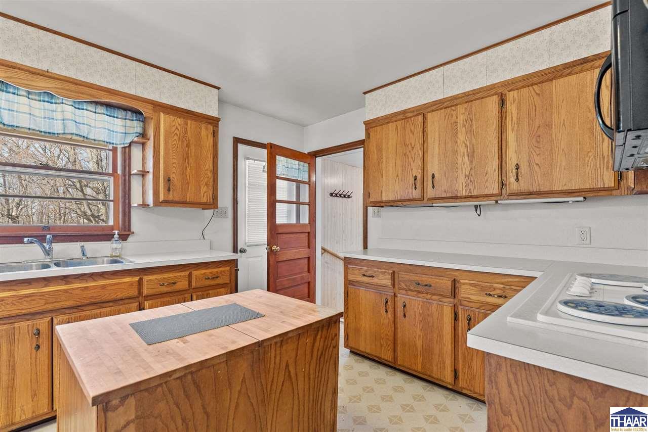 Terre Haute, Indiana 47805, United States, 3 Bedrooms Bedrooms, ,2 BathroomsBathrooms,Residential,Pending,90053