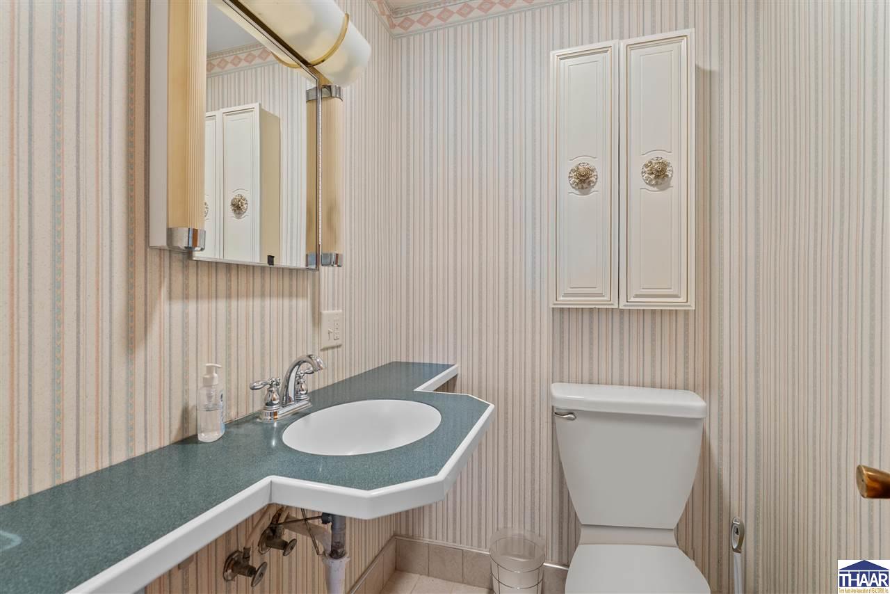 Terre Haute, Indiana 47805, United States, 3 Bedrooms Bedrooms, ,2 BathroomsBathrooms,Residential,Pending,90053