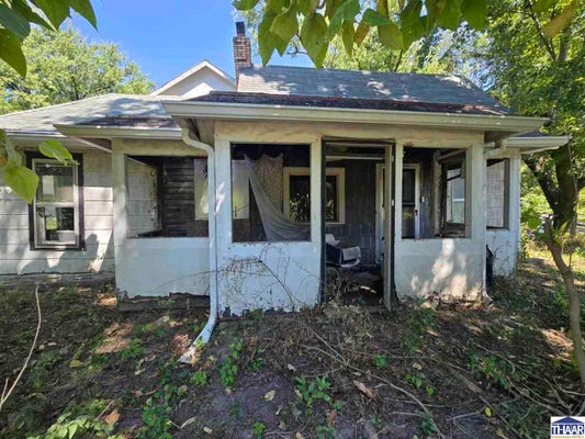 E MAIN ST, DUGGER, IN 47848 - Image d83eeb2ff8c239eec791a85313c52071/3928982949