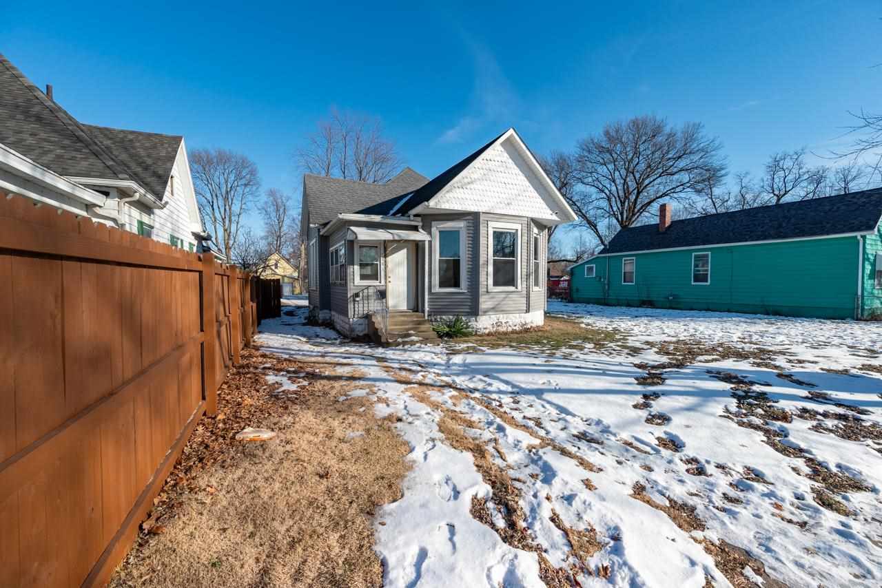 Terre Haute, Indiana 47804, United States, 2 Bedrooms Bedrooms, ,1 BathroomBathrooms,Residential,Pending,5451