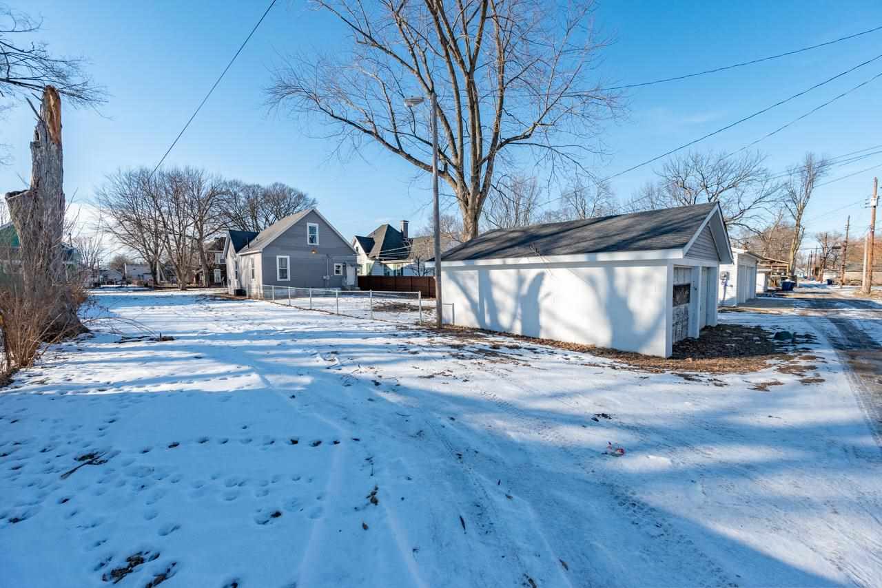 Terre Haute, Indiana 47804, United States, 2 Bedrooms Bedrooms, ,1 BathroomBathrooms,Residential,Pending,5451