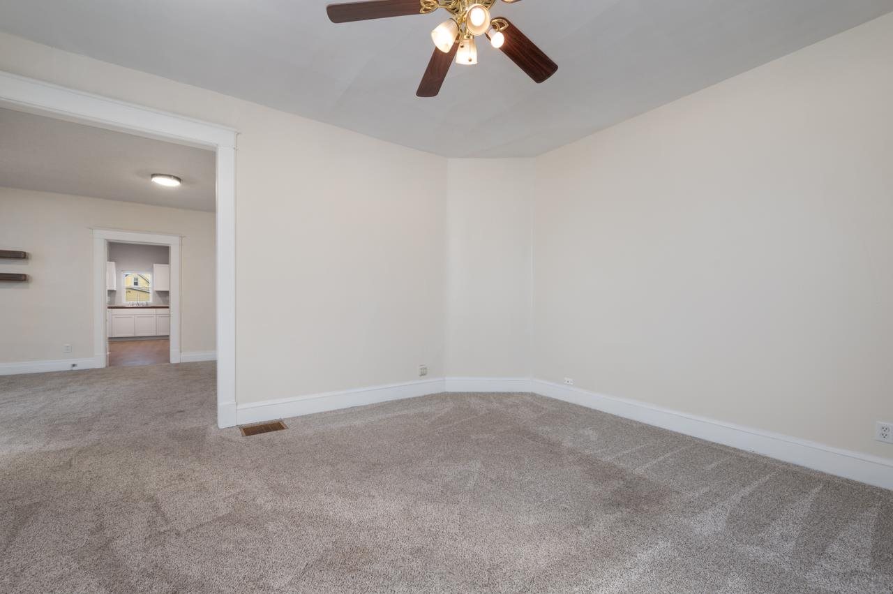 Terre Haute, Indiana 47804, United States, 2 Bedrooms Bedrooms, ,1 BathroomBathrooms,Residential,Pending,5451