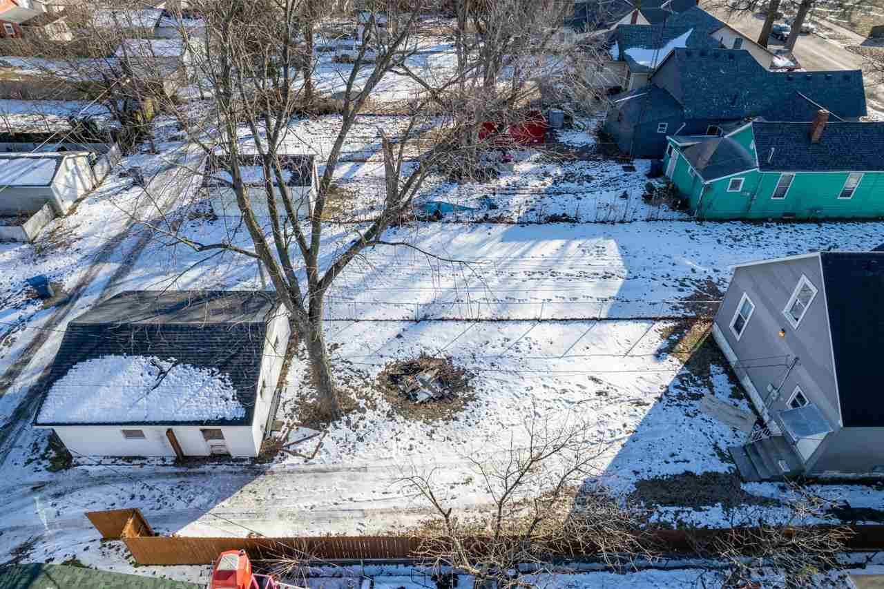 Terre Haute, Indiana 47804, United States, 2 Bedrooms Bedrooms, ,1 BathroomBathrooms,Residential,Pending,5451