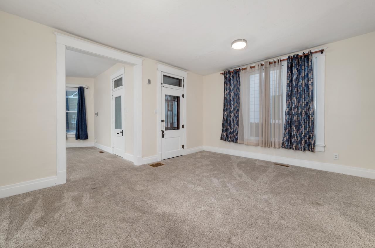 Terre Haute, Indiana 47804, United States, 2 Bedrooms Bedrooms, ,1 BathroomBathrooms,Residential,Pending,5451