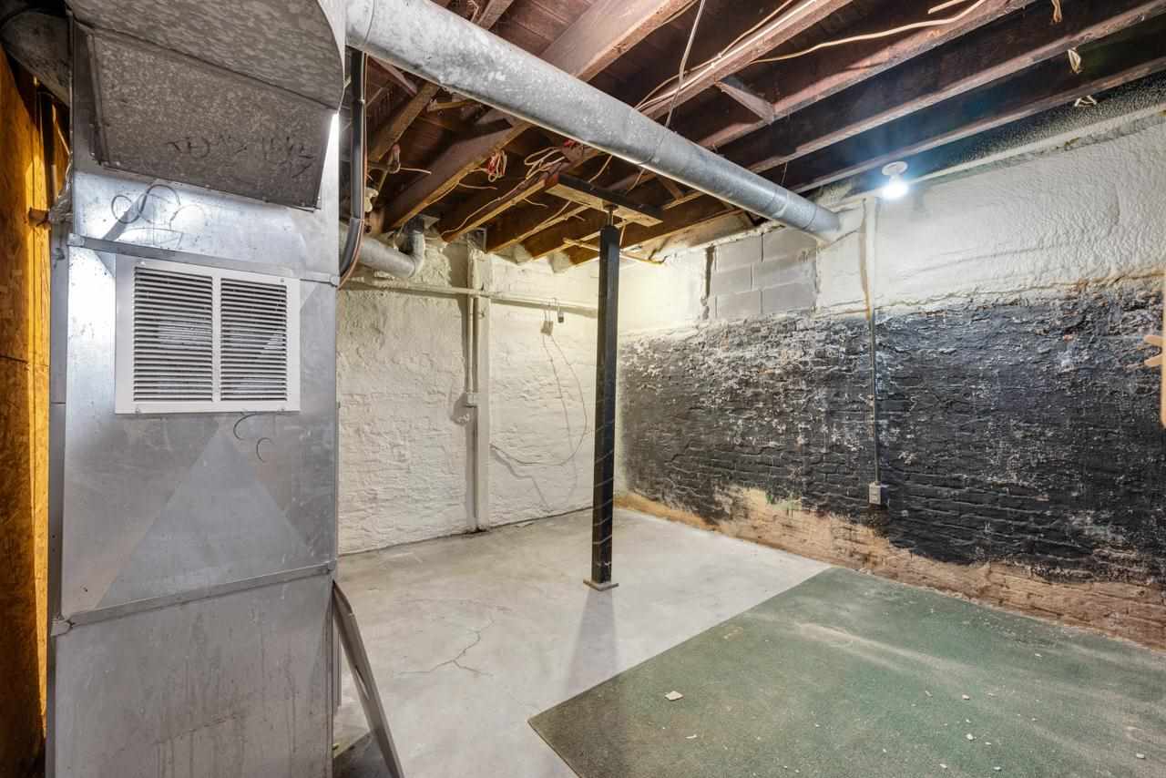 Terre Haute, Indiana 47804, United States, 2 Bedrooms Bedrooms, ,1 BathroomBathrooms,Residential,Pending,5451