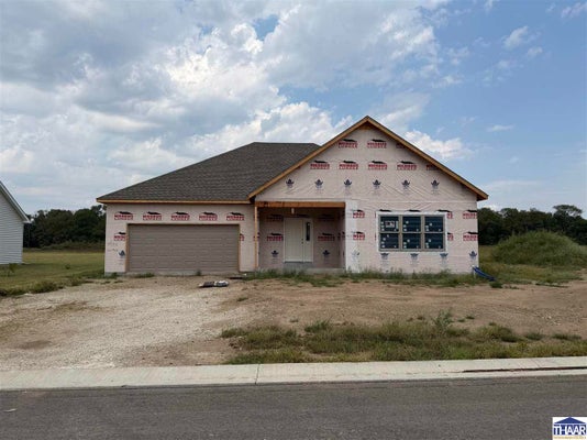3562 N POINTE AVE, TERRE HAUTE, IN 47805 - Image e5f9511ffb392fe099308b68ca7af02b/3816516992