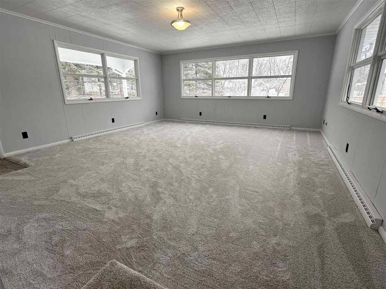 Terre Haute, Indiana 47802, United States, 4 Bedrooms Bedrooms, ,3 BathroomsBathrooms,Residential,Pending,3421