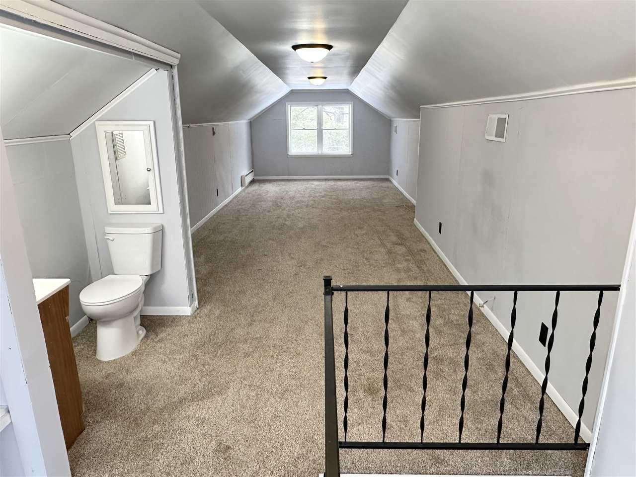 Terre Haute, Indiana 47802, United States, 4 Bedrooms Bedrooms, ,3 BathroomsBathrooms,Residential,Pending,3421