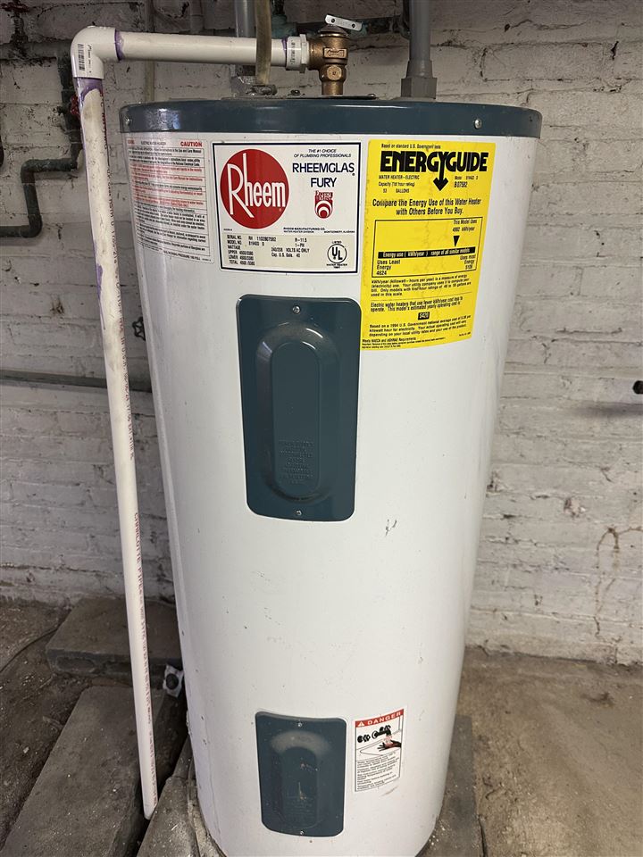 Terre Haute, Indiana 47802, United States, 4 Bedrooms Bedrooms, ,3 BathroomsBathrooms,Residential,Pending,3421