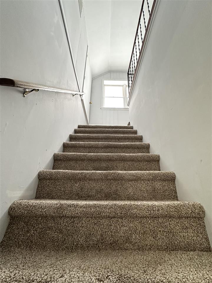 Terre Haute, Indiana 47802, United States, 4 Bedrooms Bedrooms, ,3 BathroomsBathrooms,Residential,Pending,3421