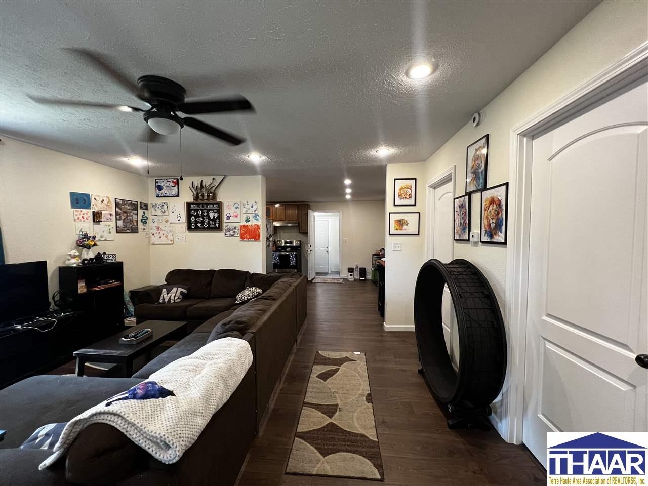 Terre Haute, Indiana 47807, United States, 2 Bedrooms Bedrooms, ,1 BathroomBathrooms,Residential,Pending,53716