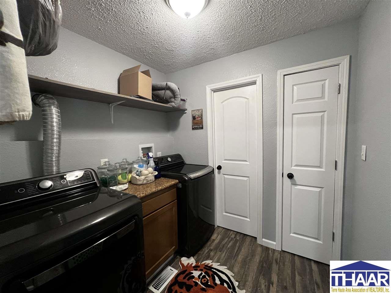 Terre Haute, Indiana 47807, United States, 2 Bedrooms Bedrooms, ,1 BathroomBathrooms,Residential,Pending,53716