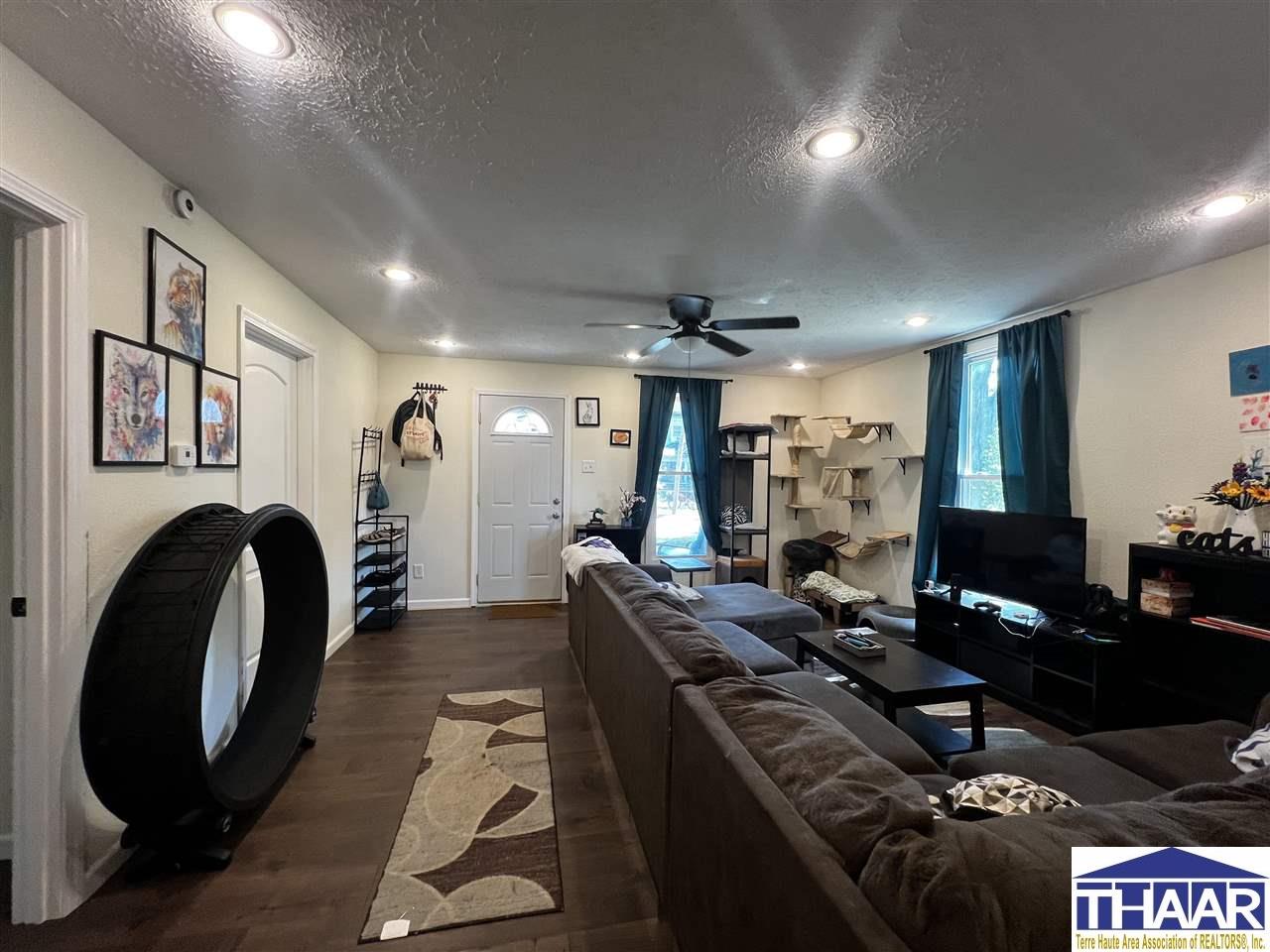 Terre Haute, Indiana 47807, United States, 2 Bedrooms Bedrooms, ,1 BathroomBathrooms,Residential,Pending,53716