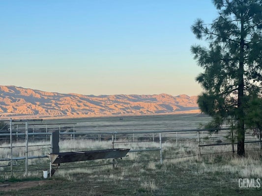 7451 FOOTHILL RD, NEW CUYAMA, CA 93254 - Image 0034064bb2ebc5f47961d2bbf5e0e377/2910731445