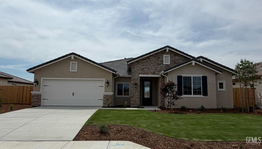 Photo of 11035 Alcazar Avenue, Bakersfield, CA 93311 (MLS # 202603586)