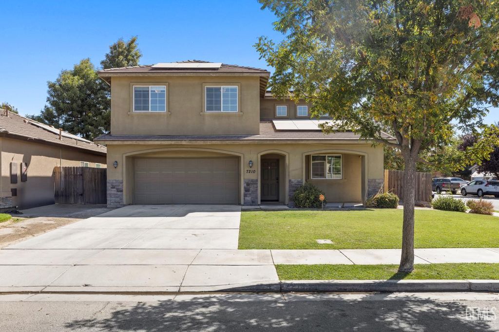 Photo of 7210 Olen Arnold Avenue, Bakersfield, CA 93307 (MLS # 202510228)