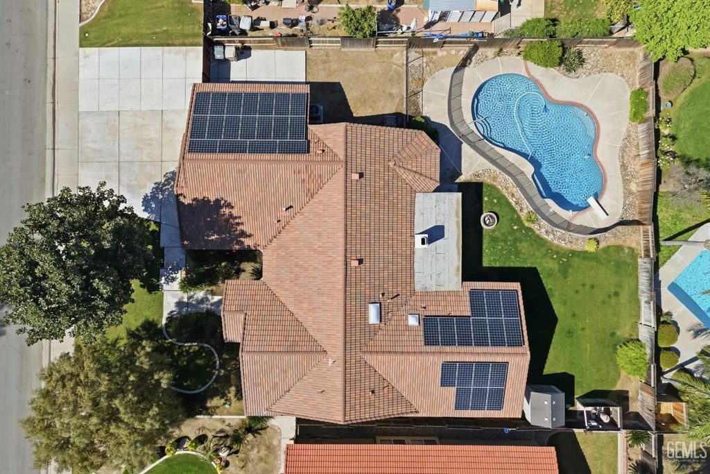 Photo of 13904 Fremantle Court, Bakersfield, CA 93314 (MLS # 202602563)