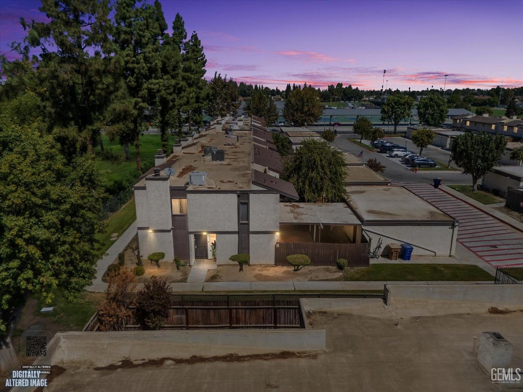 Photo of 1427 Gemini Court, Bakersfield, CA 93309 (MLS # 202609903)