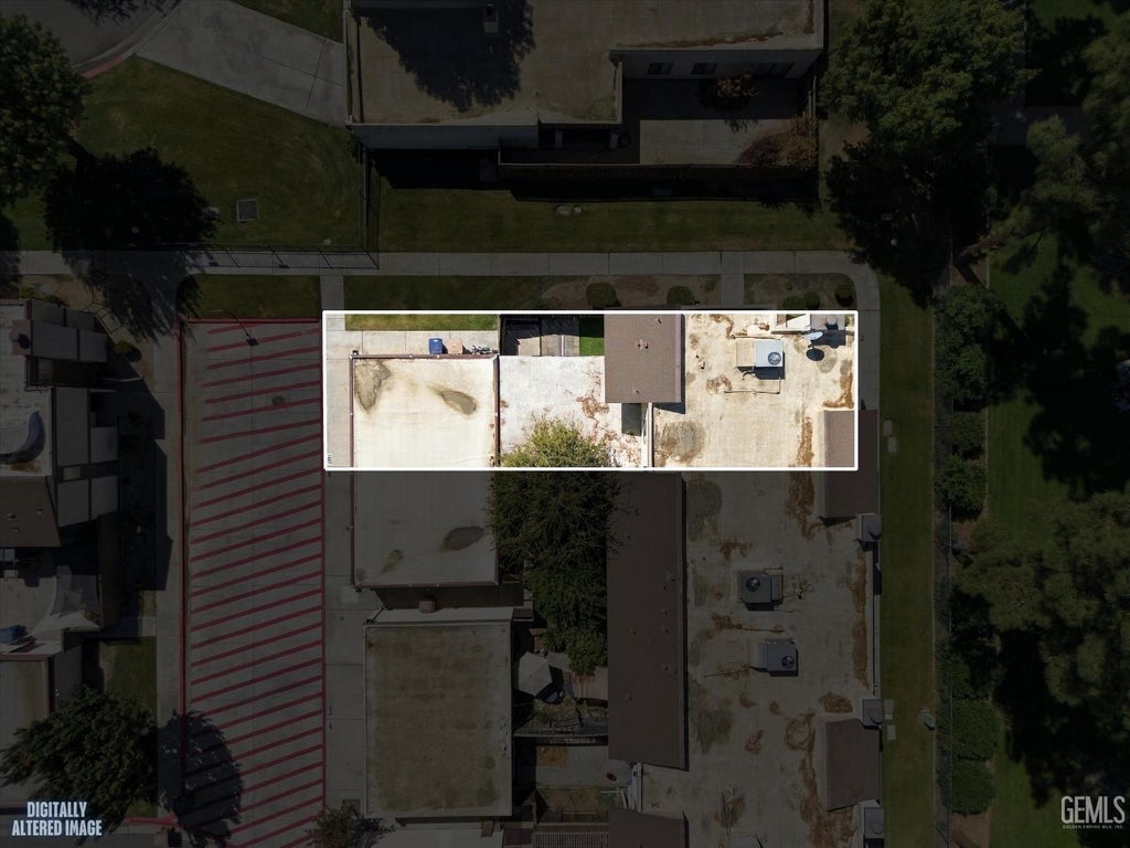 Photo of 1427 Gemini Court, Bakersfield, CA 93309 (MLS # 202609903)