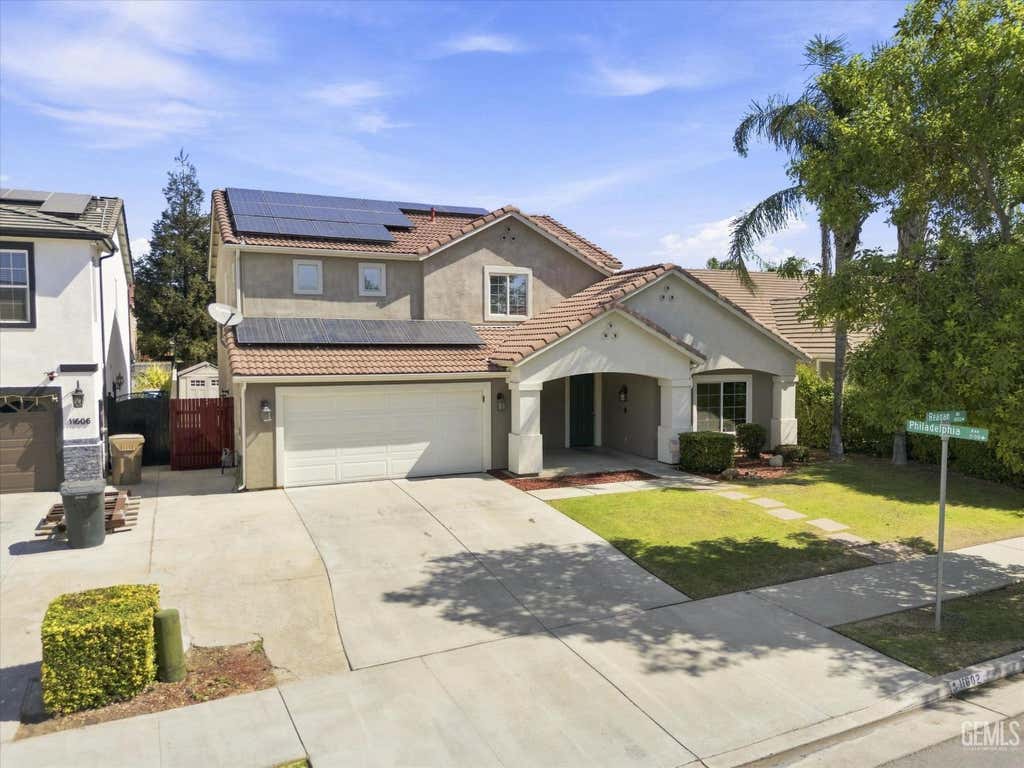 Photo of 11602 Reagan Road, Bakersfield, CA 93312 (MLS # 202608433)