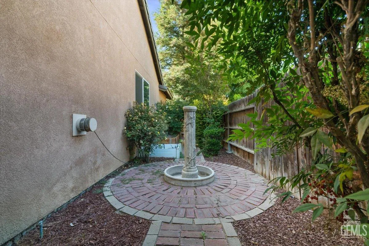 Bakersfield, California 93312, United States, 4 Bedrooms Bedrooms, ,2 BathroomsBathrooms,Residential,Active,154267