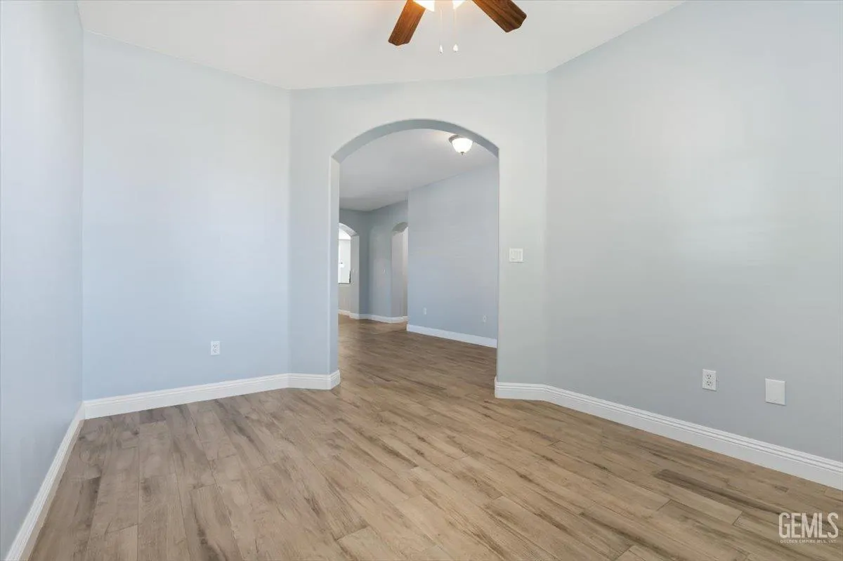 Bakersfield, California 93312, United States, 4 Bedrooms Bedrooms, ,2 BathroomsBathrooms,Residential,Active,154267