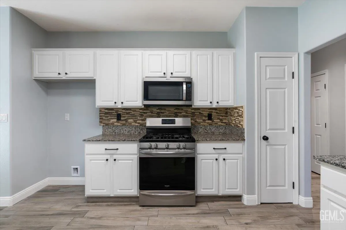 Bakersfield, California 93312, United States, 4 Bedrooms Bedrooms, ,2 BathroomsBathrooms,Residential,Active,154267