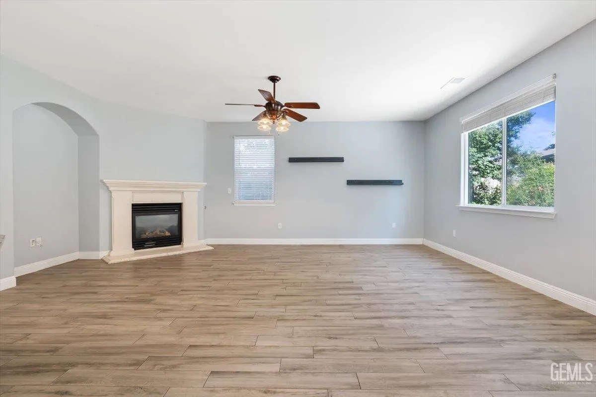 Bakersfield, California 93312, United States, 4 Bedrooms Bedrooms, ,2 BathroomsBathrooms,Residential,Active,154267