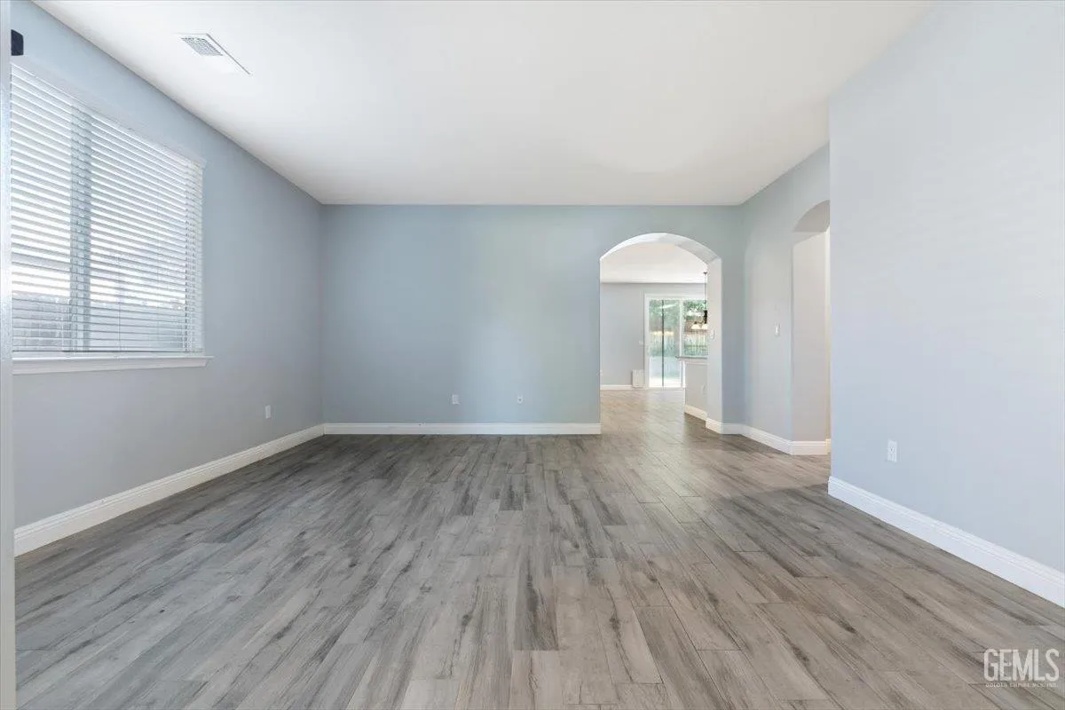 Bakersfield, California 93312, United States, 4 Bedrooms Bedrooms, ,2 BathroomsBathrooms,Residential,Active,154267