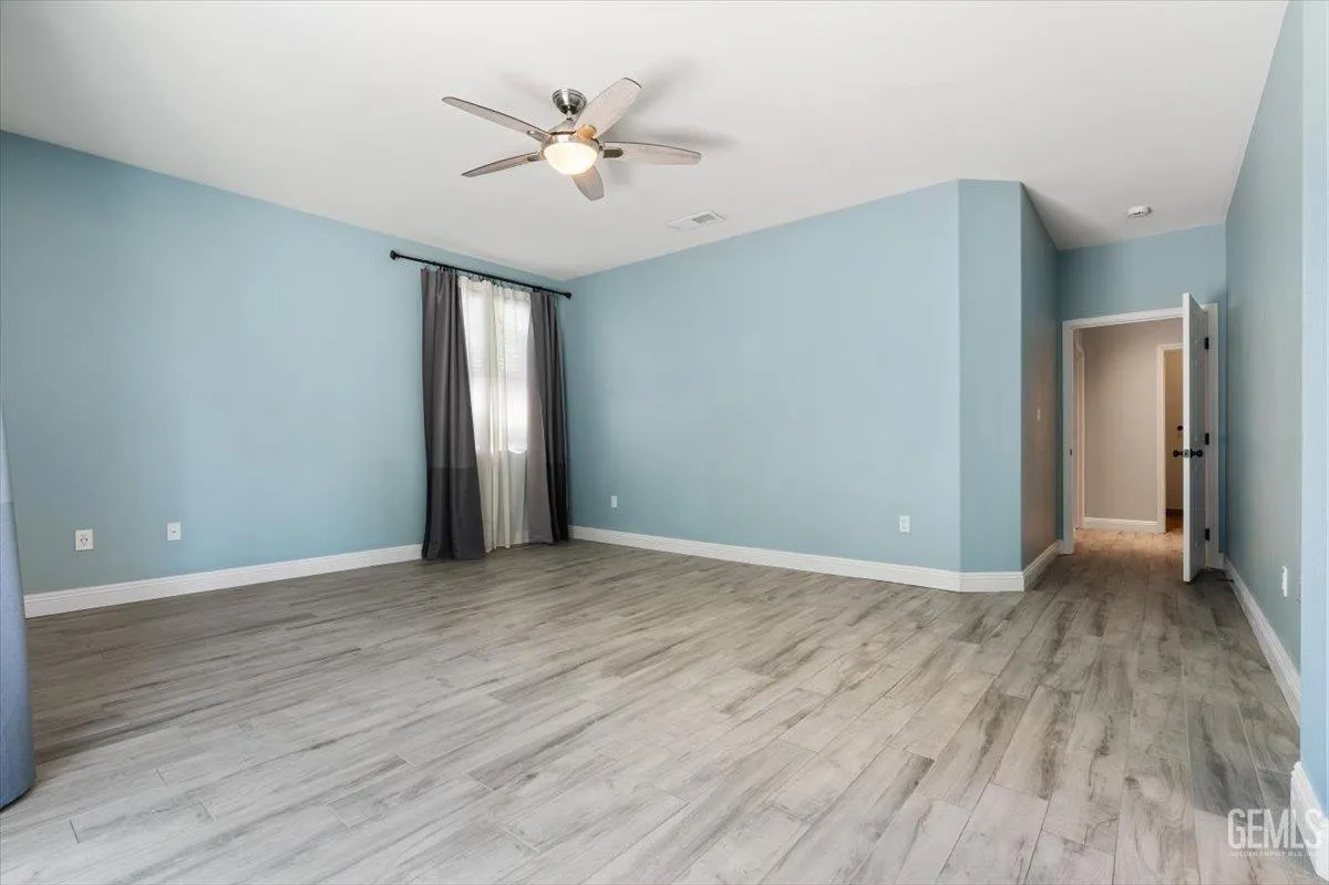 Bakersfield, California 93312, United States, 4 Bedrooms Bedrooms, ,2 BathroomsBathrooms,Residential,Active,154267